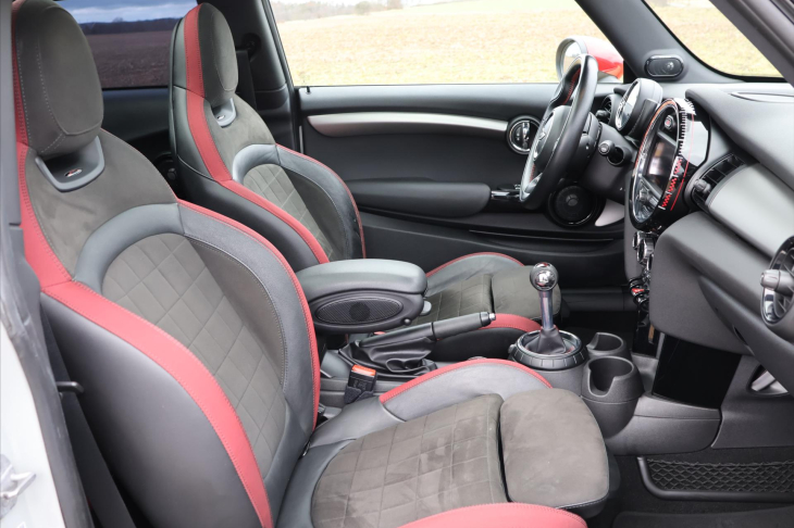 Mini Cooper 2,0 JCW 170kW H&K Chilli 1.Maj