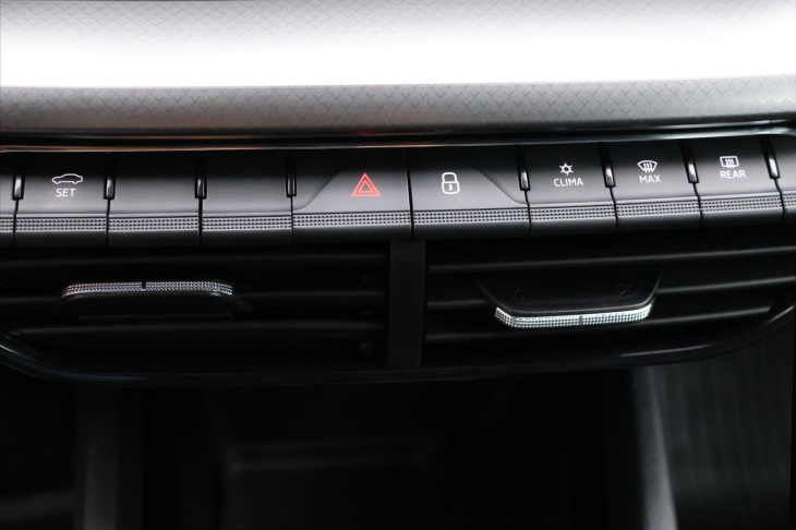 Škoda Octavia 2,0 TDI 85kW Ambition CZ DPH