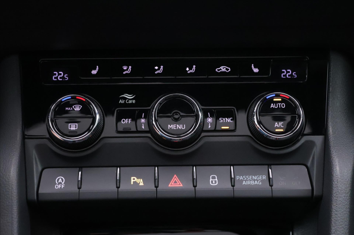 Škoda Karoq 1,5 TSI DSG Sportline 1Maj DPH