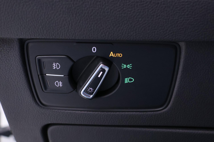 Volkswagen Passat 2,0 TDI 140kW R-line 4M CZ DPH