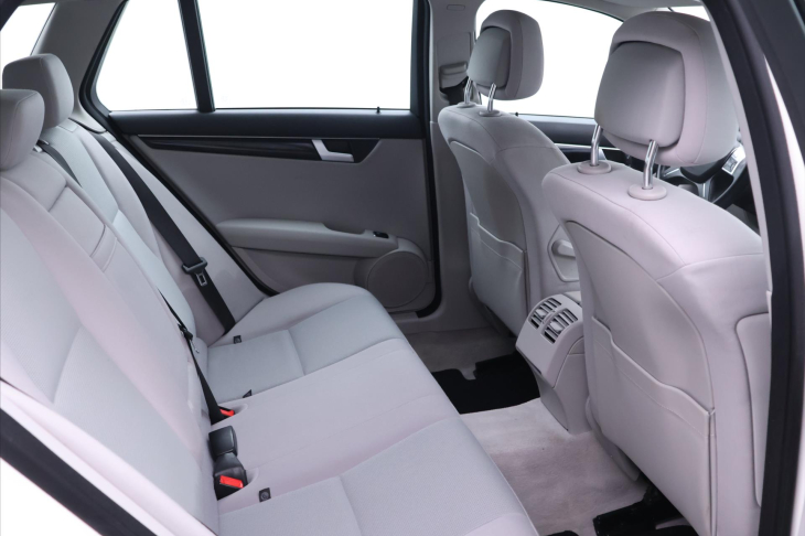 Mercedes-Benz Třídy C 2,1 180CDI Avantgarde Navi