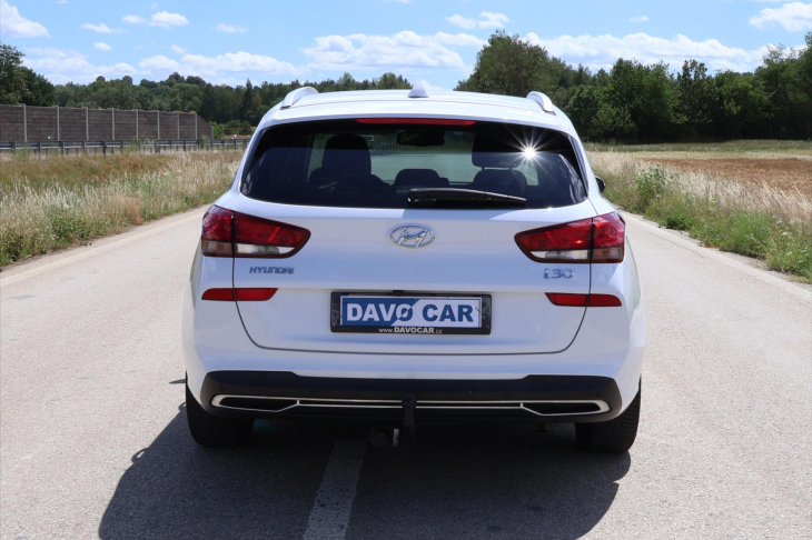 Hyundai i30 1,5 T-GDI 117kW Family Smart