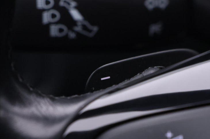 Volkswagen Golf 2,0 TDI 110kW DSG 1.Maj. DPH