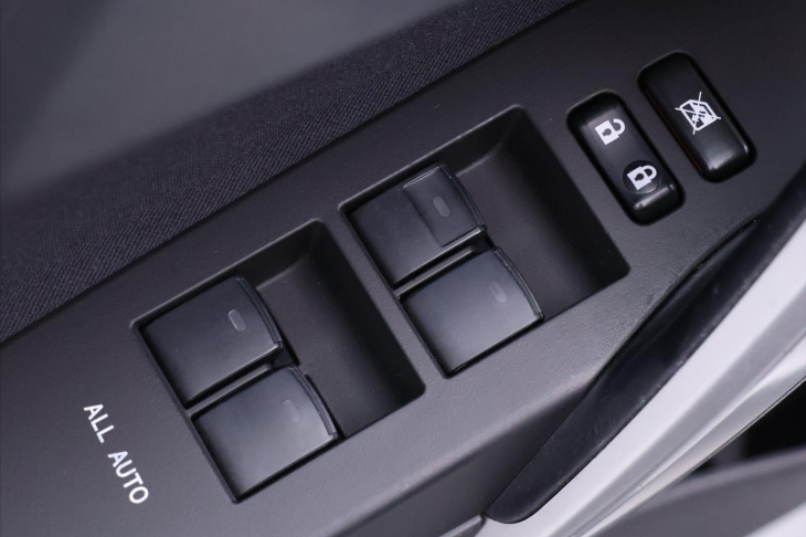 Toyota Auris 2,0 D-4D CZ Sports 1.Maj Tažné