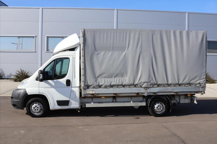 Peugeot Boxer 2,2 HDi 88kW L4H3 CZ 8 palet