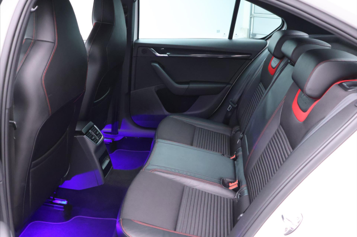 Škoda Octavia 2,0 TSI RS 162kW DSG Challenge