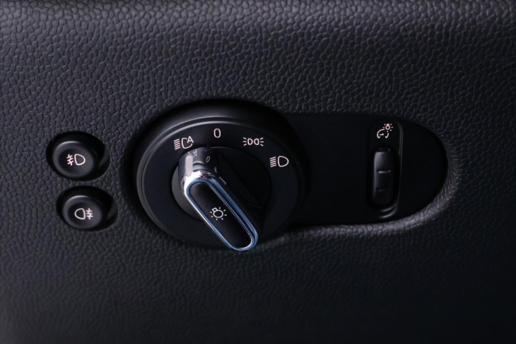 Mini Cooper 1,5 100kW Aut. Navi