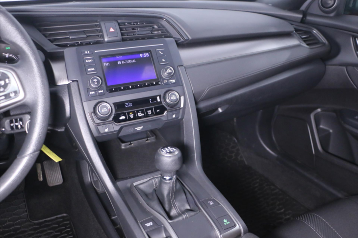Honda Civic 1,0 VTEC Turbo CZ Comfort