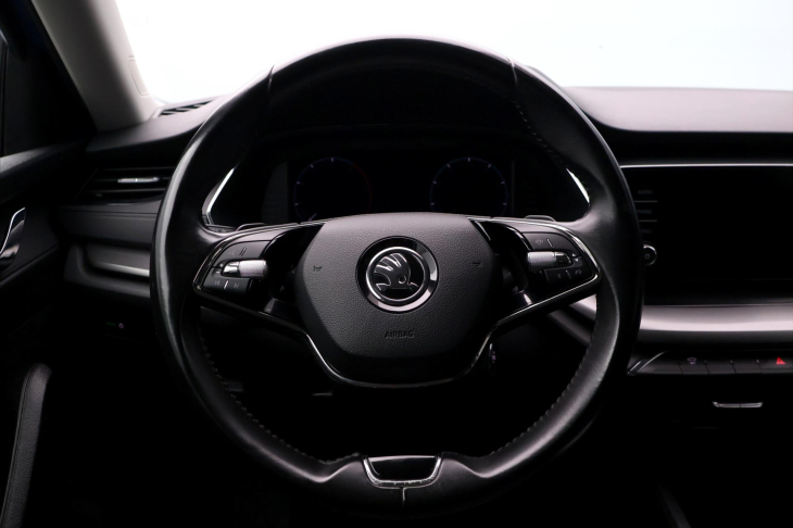 Škoda Octavia 2,0 TDI 110kW Ambition DSG CZ