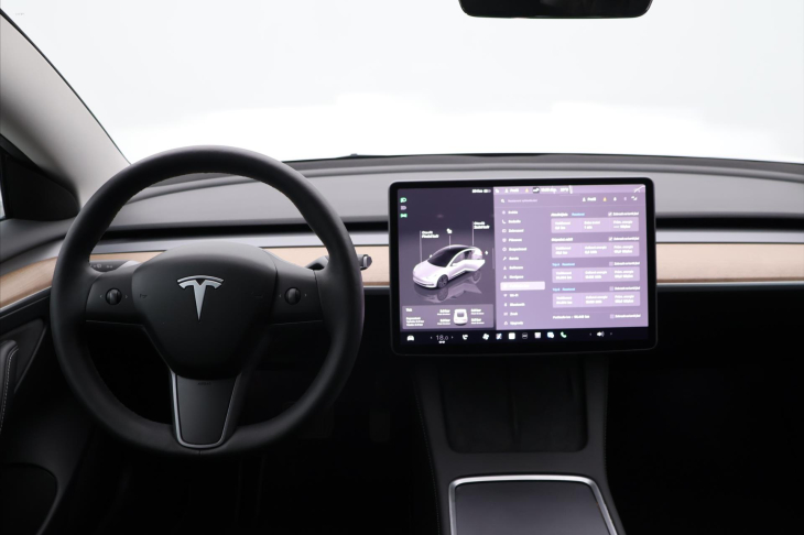 Tesla Model 3 Long Range 60kWh RWD DPH