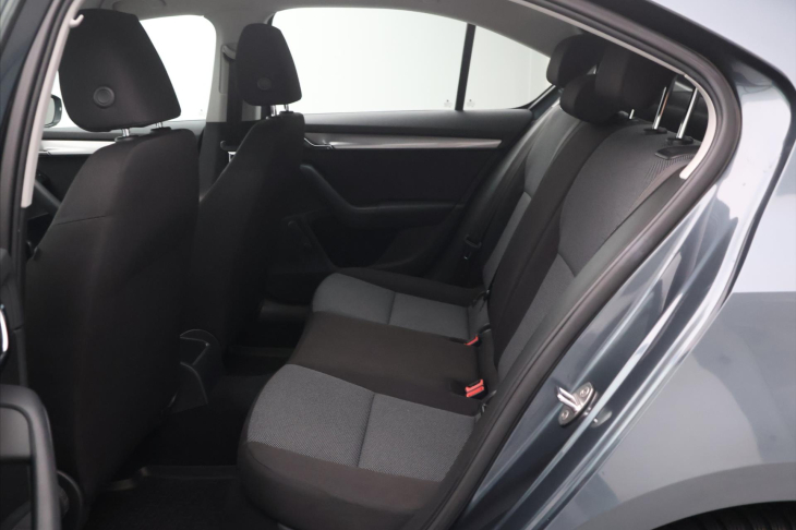 Škoda Octavia 1,6 TDI 77kW CZ Klima 2.Maj