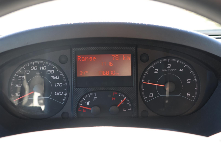 Peugeot Boxer 2,2 BlueHDI 121kW L4 CZ 1 Maj