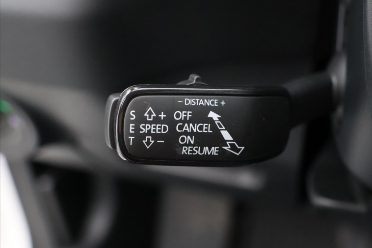 Škoda Karoq 1.6 TDI 85kW Style DSG DPH CZ