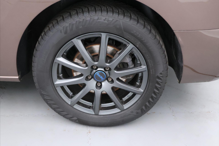 Citroën SpaceTourer 2,0 HDI 130kW Shine CZ DPH