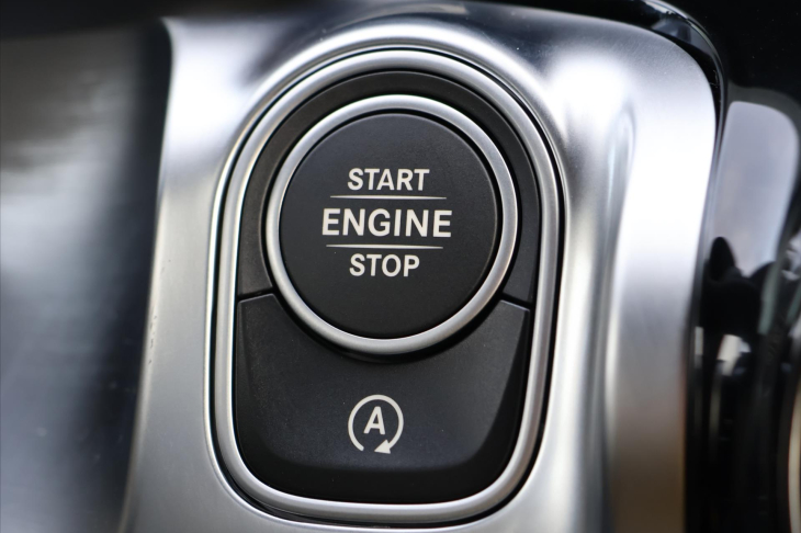 Mercedes-Benz GLB 2,0 200d 4MATIC AMG Premium+