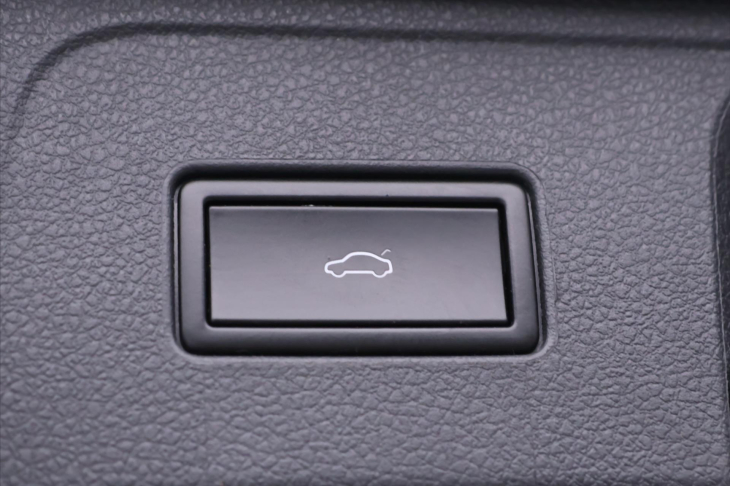 Volkswagen Passat 2,0 TDI 176 kW LED 4X4 CZ