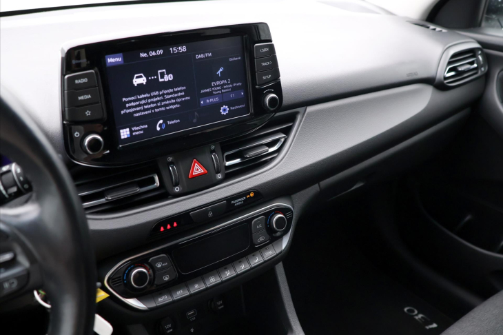 Hyundai i30 1,6 CRDi 85kW Smart LED CZ