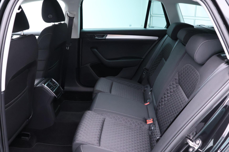 Škoda Superb 2,0 TDI  110kW DSG Tažné DPH