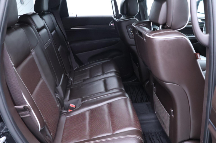 Jeep Grand Cherokee 3,0 184kW Overland 4WD CZ