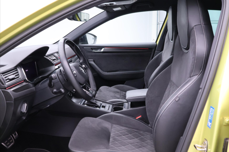 Škoda Superb 1,5 TSI 110kW SportLine DSG CZ DPH