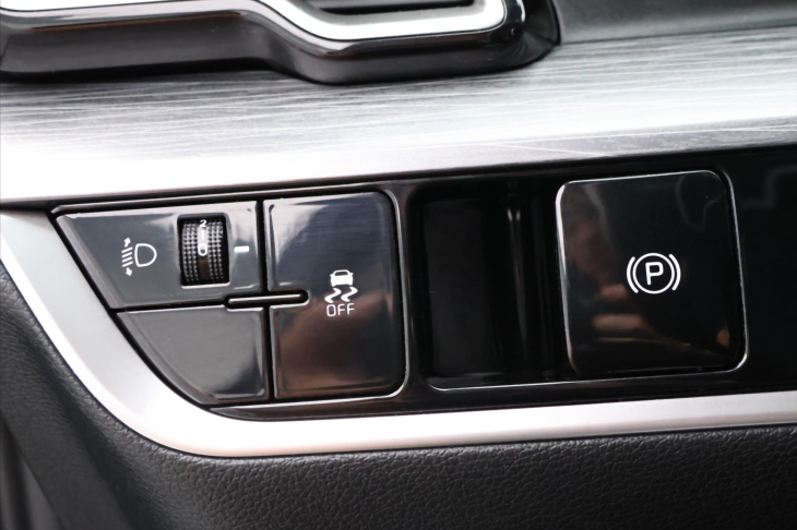 Kia Sportage 1,6 CRDi 100kW Exclusive DCT