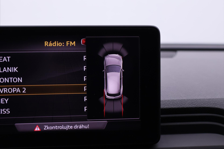 Audi Q5 2,0 TDI S-line 4x4 CZ