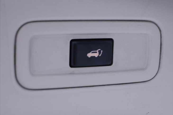 Nissan Murano 3,5 V6 188kW Aut. CZ Serv.kn.