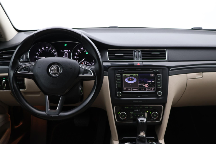 Škoda Superb 2.0 TDI 125kW Elegance CZ