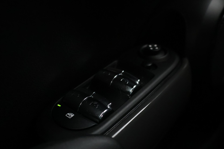 Mini Cooper 1,5 100kW LED CZ 1.Maj. DPH