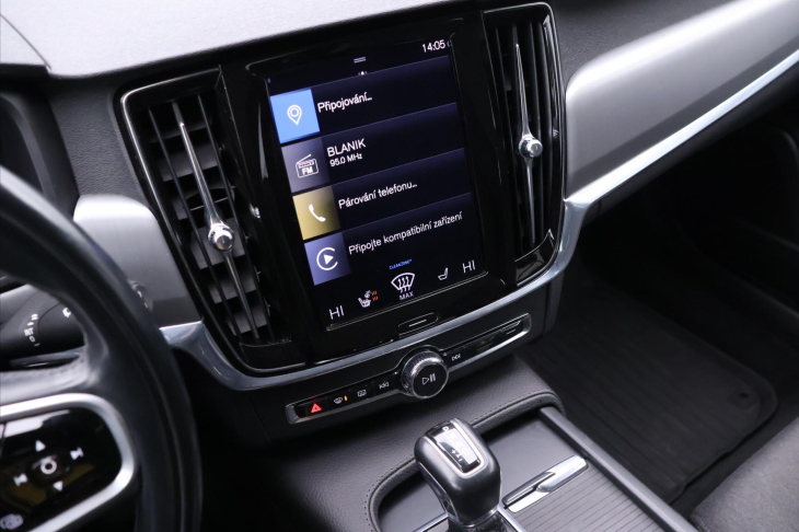 Volvo V90 2,0 D4 140kW Aut. AWD Momentum