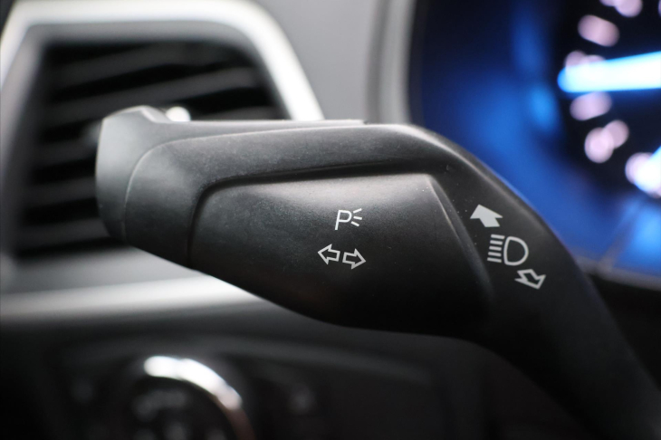 Ford S-MAX 2,0 TDCi 132kW Trend Klima