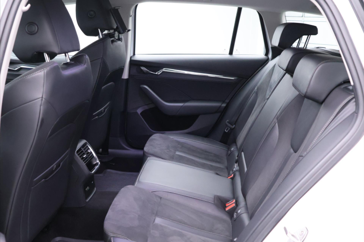 Škoda Octavia 2,0 TDI 147kW 4x4 DSG Scout CZ DPH