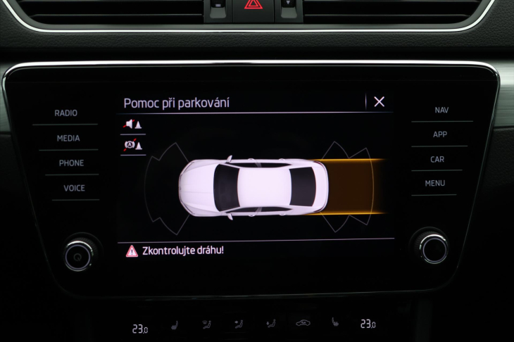 Škoda Superb 2,0 TDI DSG CZ 1.Maj LED DPH