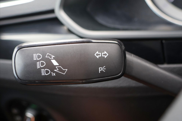 Škoda Superb 2,0 TDI 140kW 4x4 DSG L&K CZ