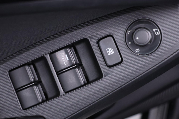 Mazda 3 2,0 i 121kW Sports-Line Xenon