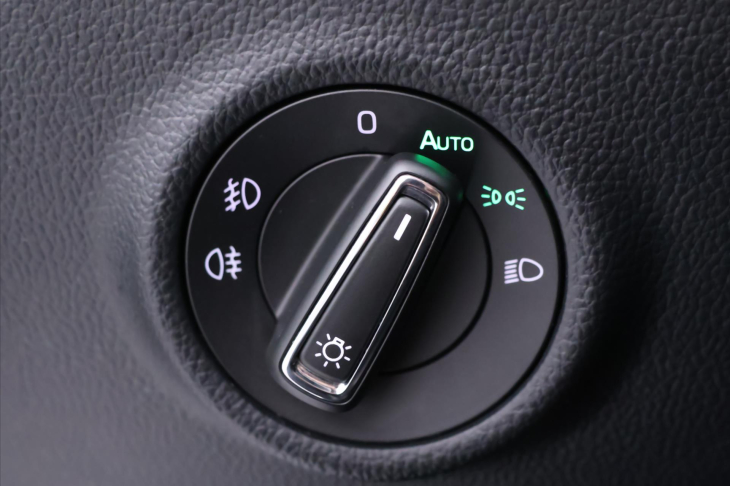 Škoda Superb 2,0 TSI 206kW 4x4 DSG L&K 1Maj