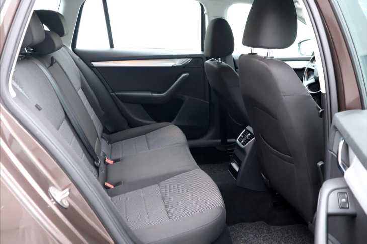 Škoda Octavia 1,6 TDI 81kW Tažné Greenline
