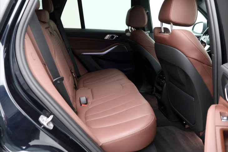 BMW X5 3,0 Xdrive40d AT Pano DPH