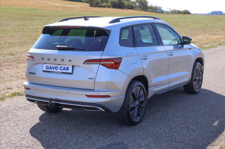 Škoda Karoq 2,0 2.0 TDI Sportline 4x4 DSG