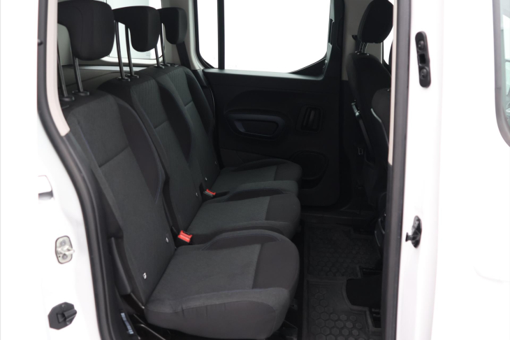 Peugeot Rifter 1,5 HDi 130k CZ Allure DPH