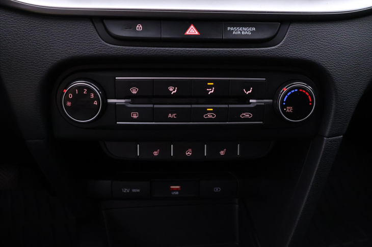 Kia Ceed 1,0 T-GDI CZ Spin 1.Maj.Klima