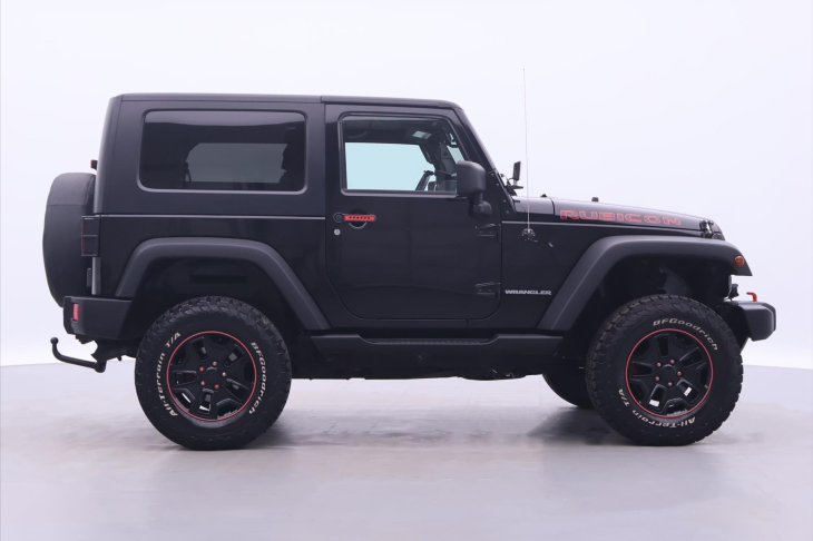 Jeep Wrangler 2,8 CRD 130kW Tažné Klima