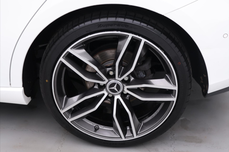 Mercedes-Benz Třídy B 1,5 180d 85kW Aut. Led Navi CZ