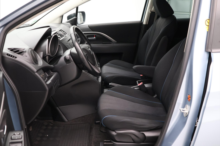 Mazda 5 2,0 i 110kW Center-Line Xenon