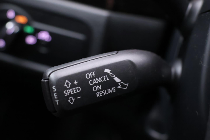 Volkswagen Touareg 3,0 TDI 193kW CZ Masaj DPH