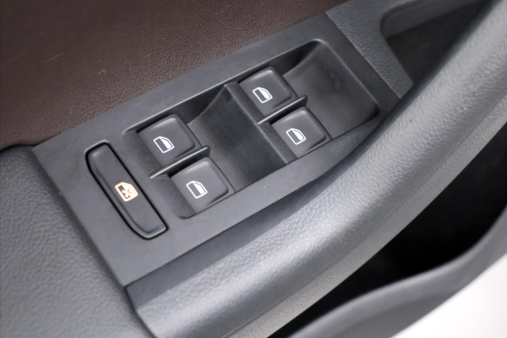 Škoda Octavia 2.0 TDI 135kW DSG Scout Xenon