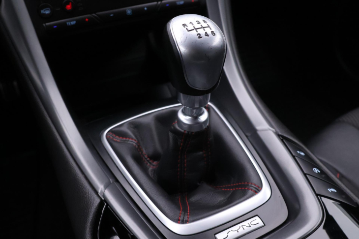 Ford Mondeo 2,0 TDCI 132kW ST LINE