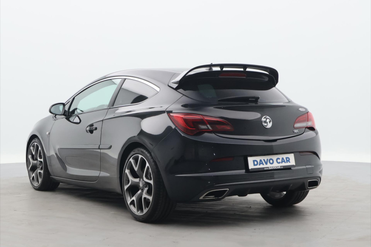 Opel Astra 2,0 T 206kW OPC Black Edit. CZ