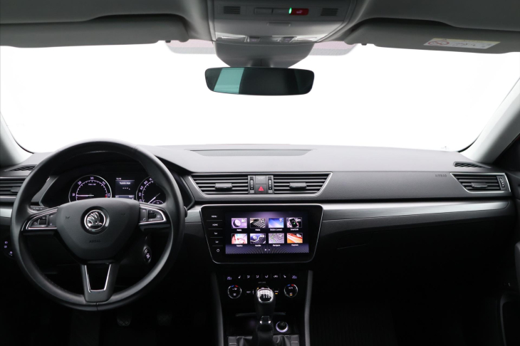 Škoda Superb 2,0 TDI 140kW CZ Style Kůže