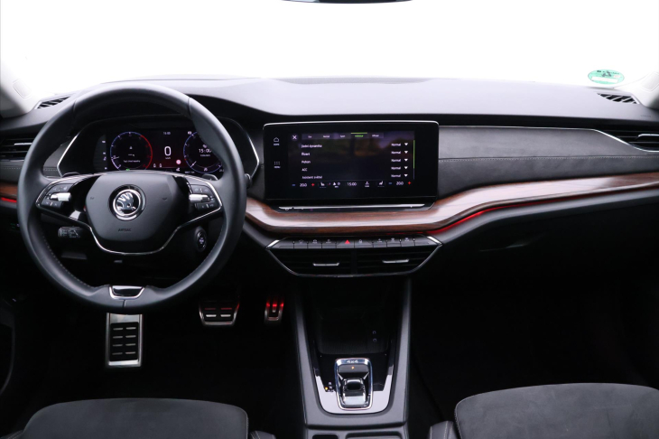 Škoda Octavia 2,0 TDI Scout 4x4 DSG DPH